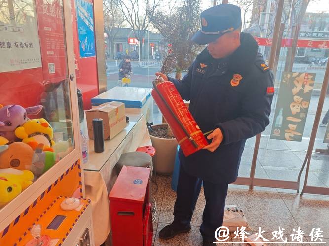 深入社区、农村、商铺排查隐患,崇明消防多举措筑牢马年新春“安全屏障” 深入社区、农村、商铺排查隐患,崇明消防多举措筑牢马年新春“安全屏障”