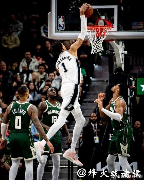 字母哥独木难支 无解防守或助雷霆笑傲NBA杯 字母哥独木难支 无解防守或助雷霆笑傲NBA杯