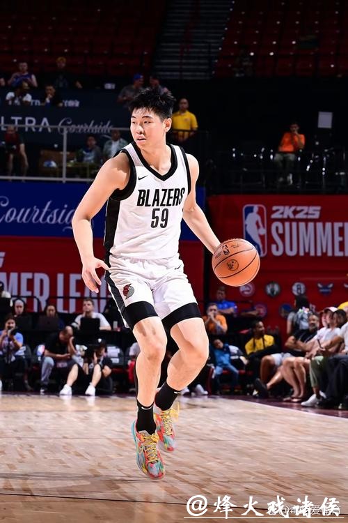 莫兰特向崔永熙表达祝贺：享受球队对你的爱