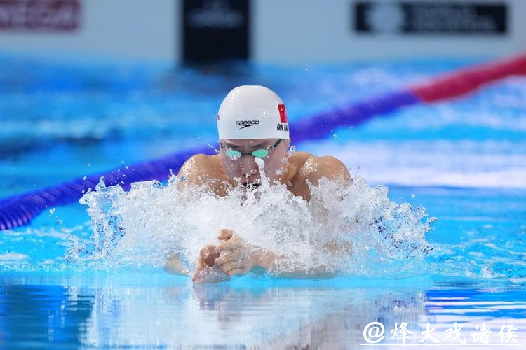 全运会男子100米蛙泳 上海选手覃海洋夺冠